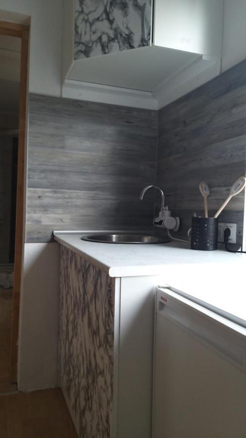 Studio Apartman Sajra Kulen Vakuf Exterior foto